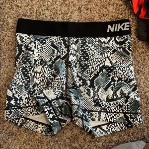 RARE NIKE PRO SNAKESKIN